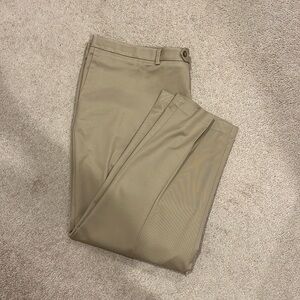 Roundtree & Yorke Travel Smart Dress Pants